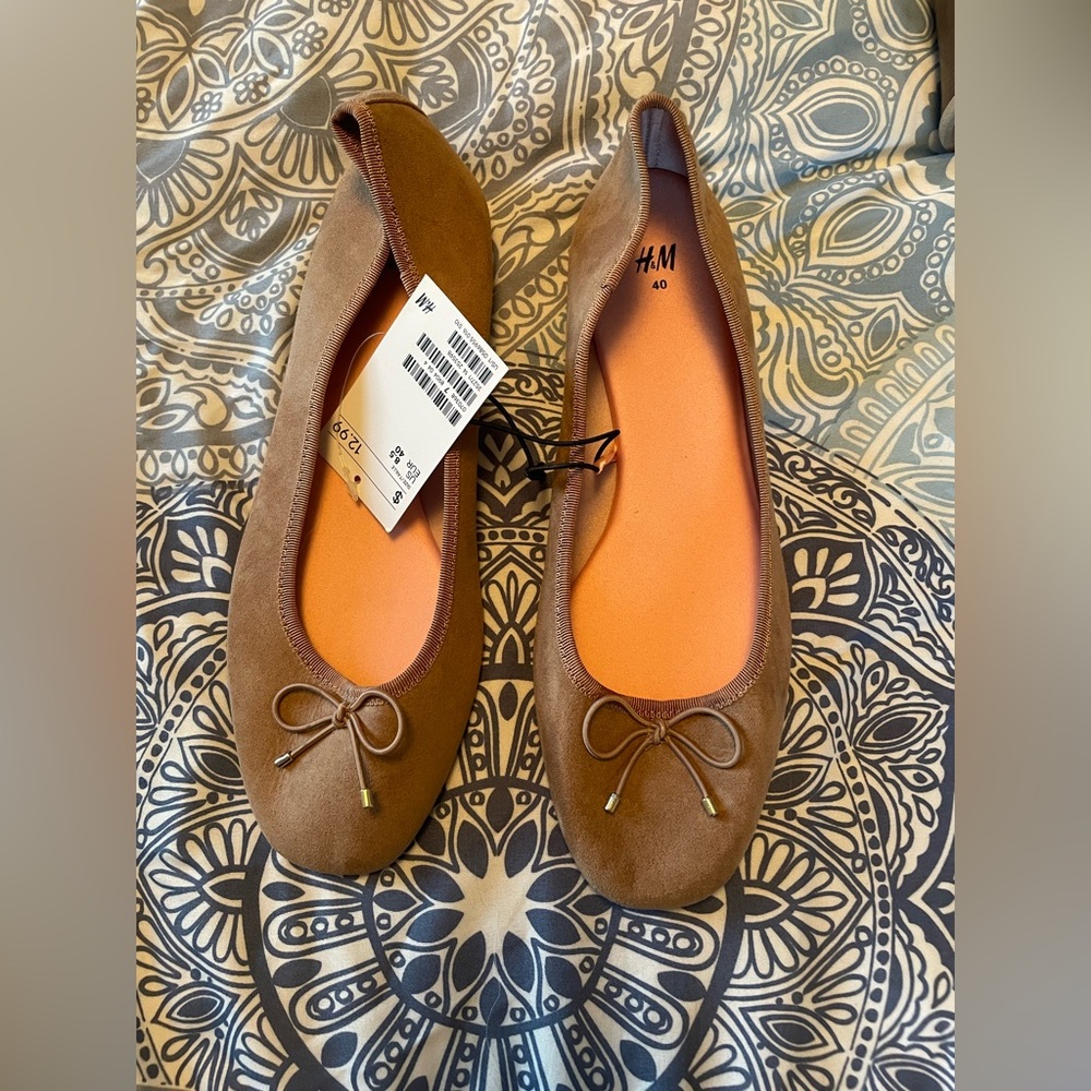 H&M Flats